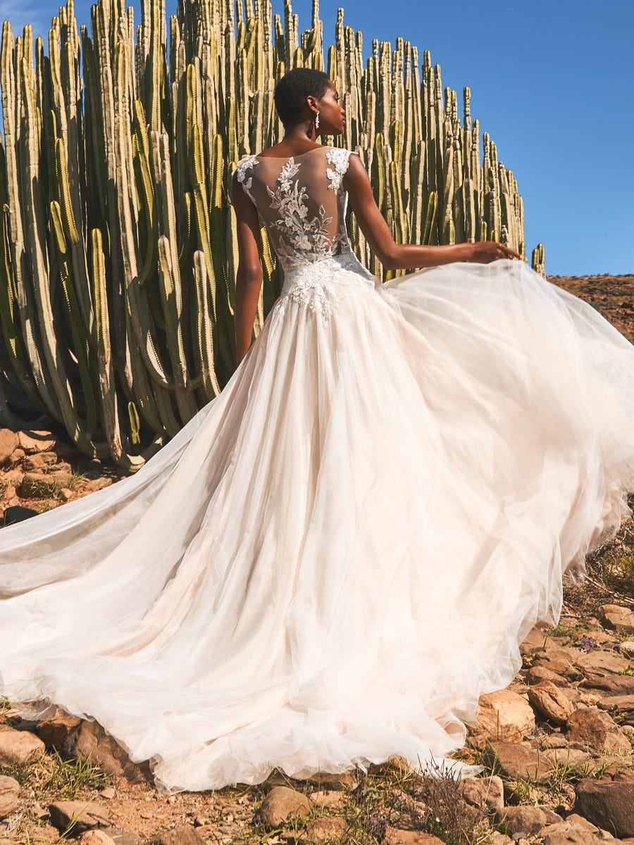 pronovias(vmrAX)doolin