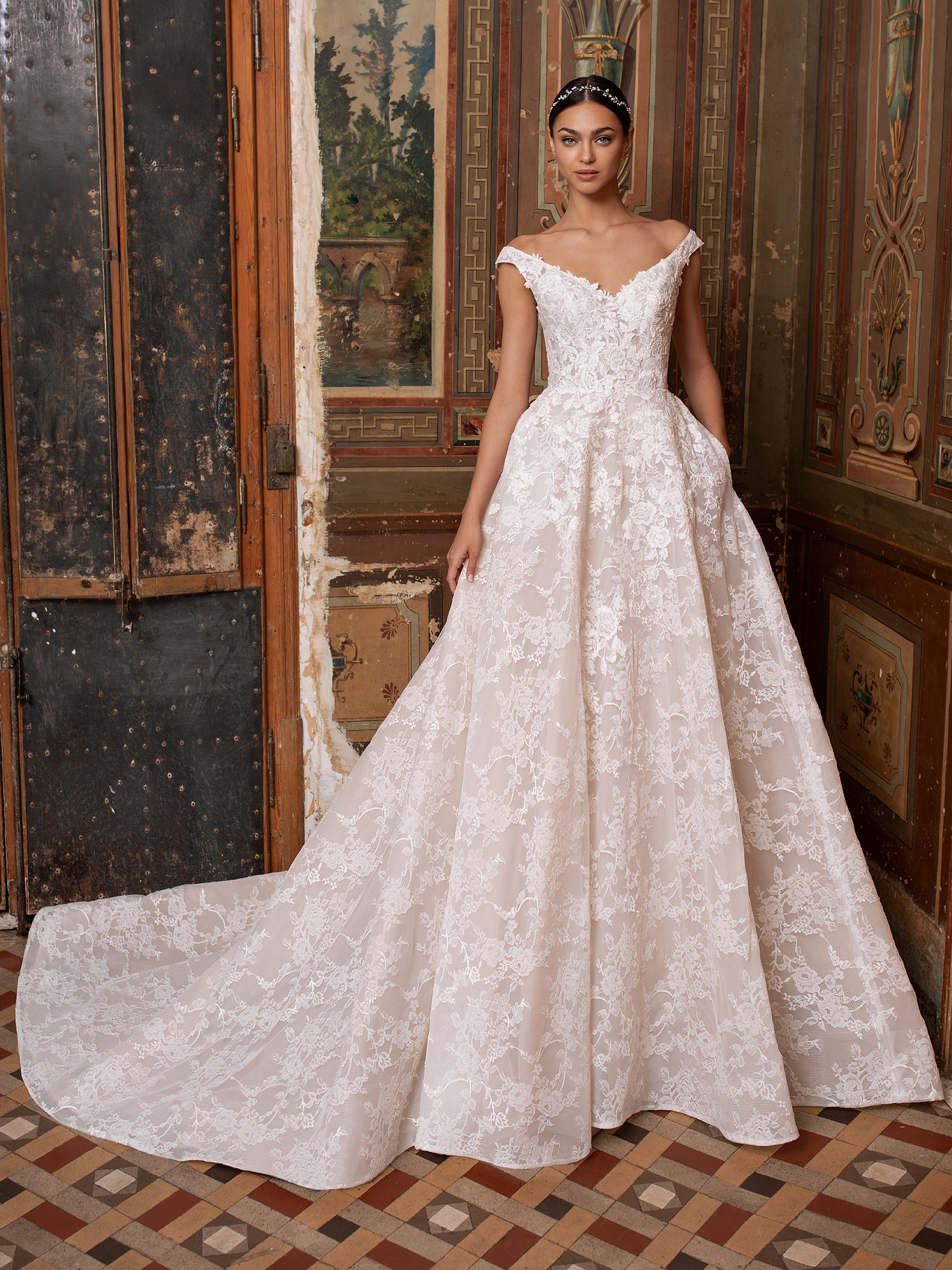 PRONOVIAS(vmrAX)thebe